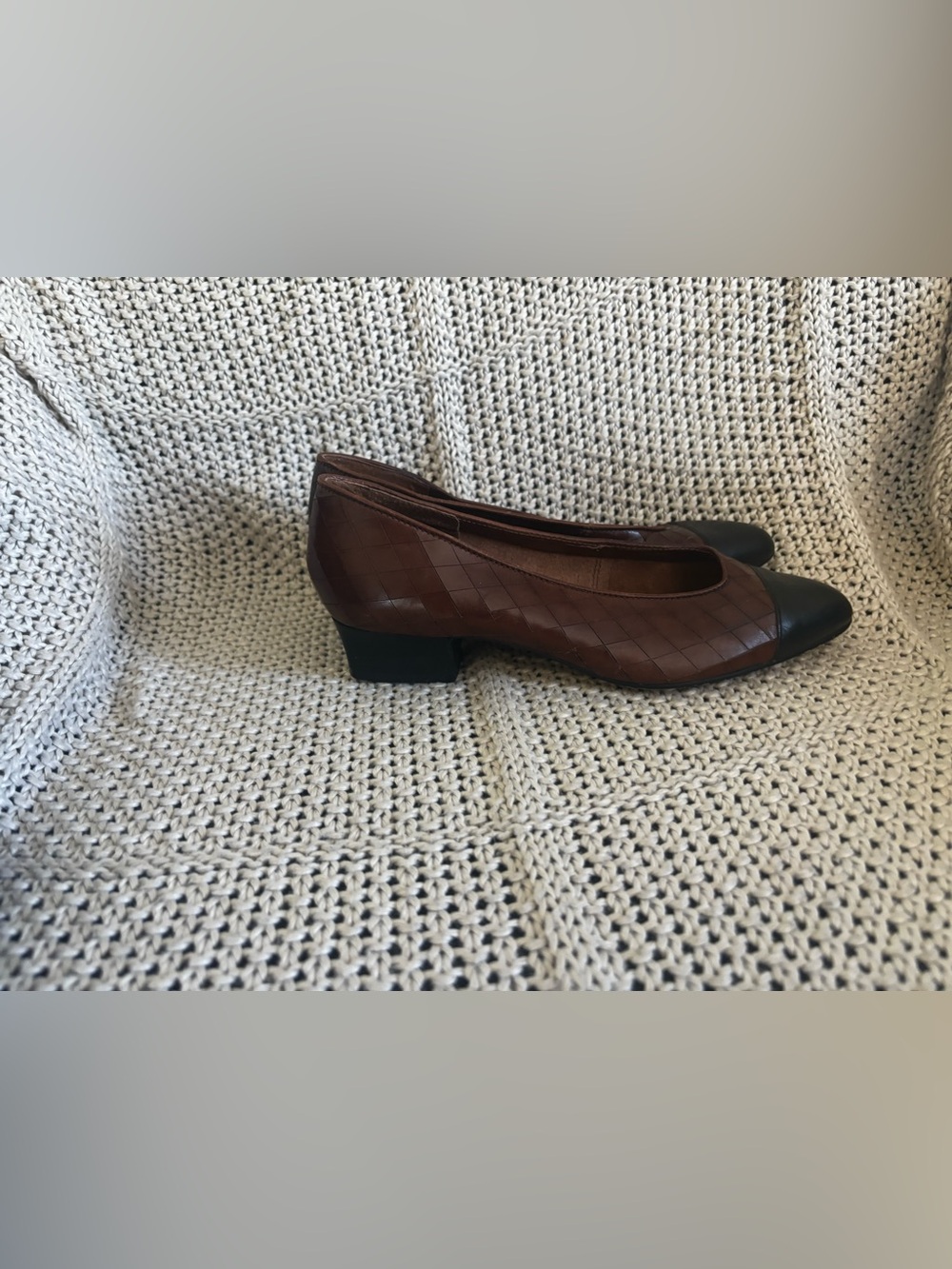 croft & barrow Brown Pumps with Black Cap Toe